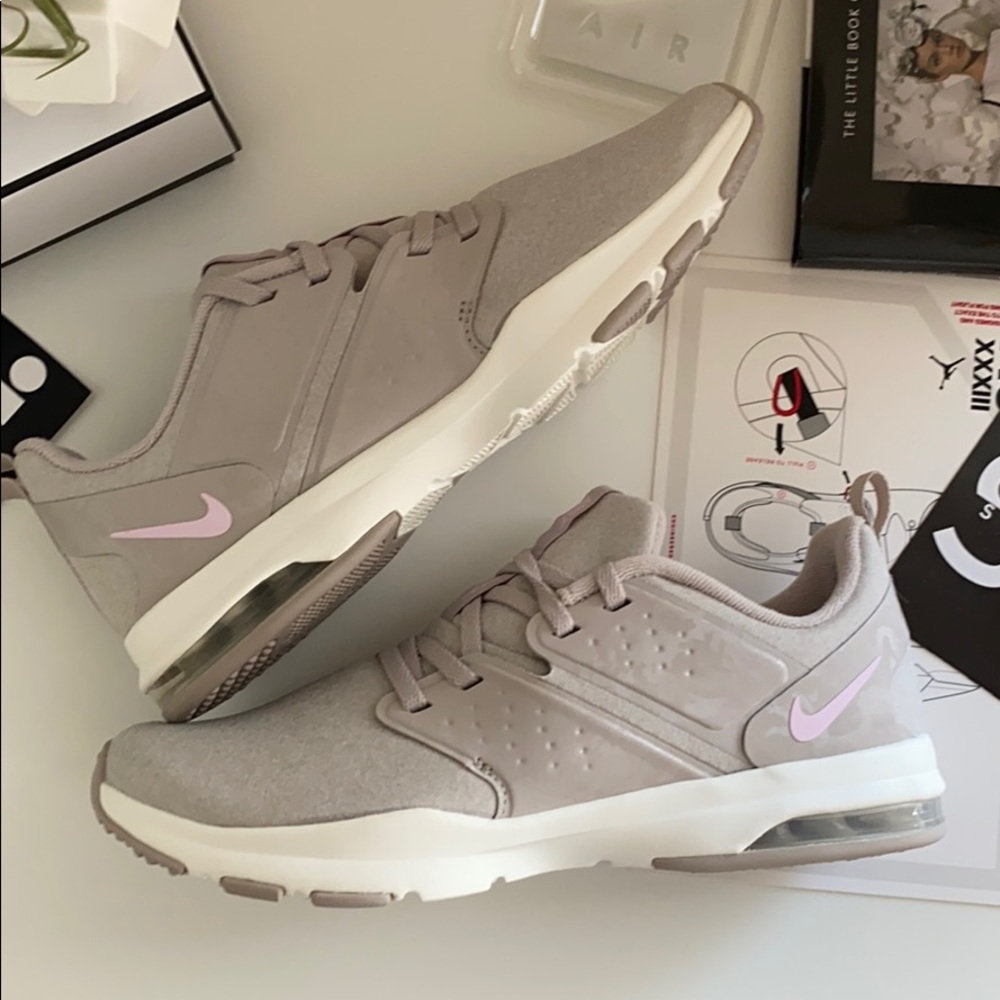 NEW Nike Air Bella trainers sneakers running shoes - Picture 4 of 9
